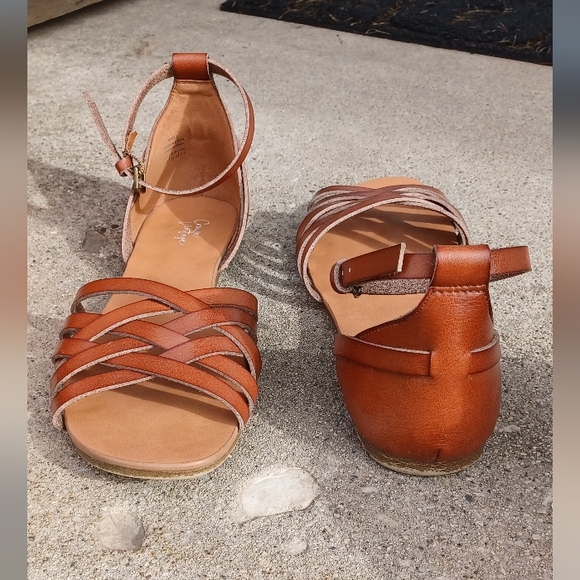 "Crown Vintage" Nayli sandals cognac/ bronze 9.5 - Picture 2 of 9